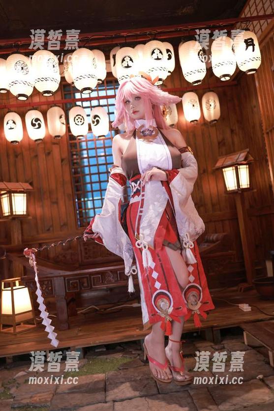 桜满三时 走进桜满三时的办公室:图库里的真实生活