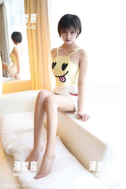 模范学院 - 定制图集：NaNa_baby长腿，短暂的美也有超能力！