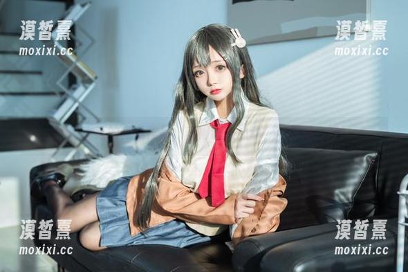 樱井小莜的兔兔作品，美得让人心动，心情莫名好！