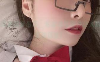 次屁啦教你如何穿吊带，私房现场图片让人瞬间get到时尚精髓！