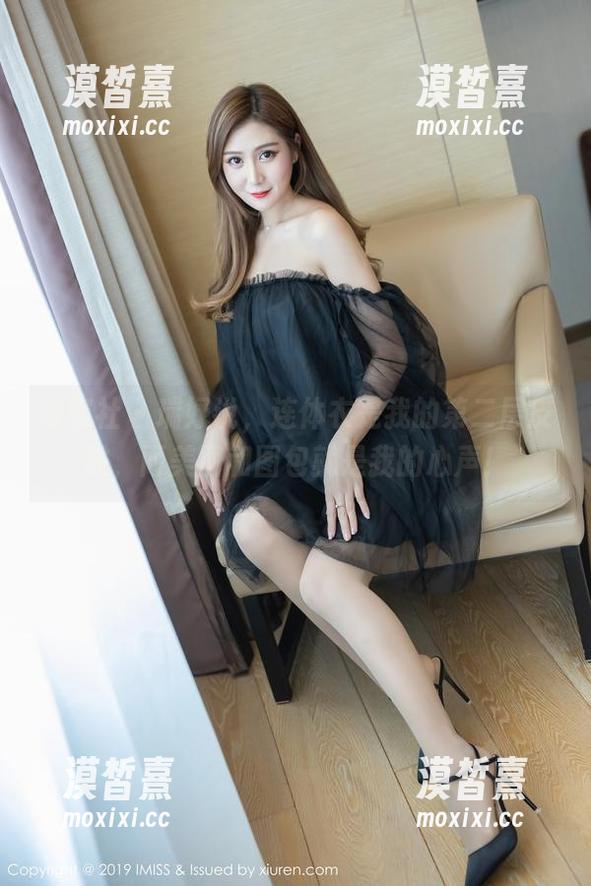爱蜜社 - 瑞妤说，连体衣是我的第二层皮肤，而美图和图包就是我的心声！