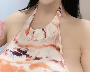 微密圈 - 福利大放送，跟着猪小七的校服图片一起飘起来