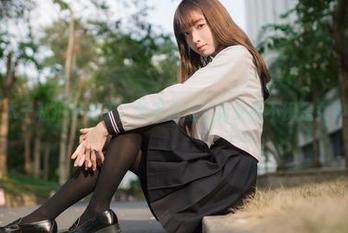 祖木子私拍逆天了，邻家白丝清新女孩不愧是女神！