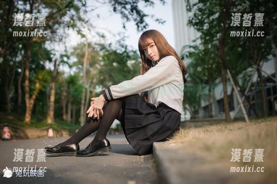 祖木子私拍逆天了，邻家白丝清新女孩不愧是女神！