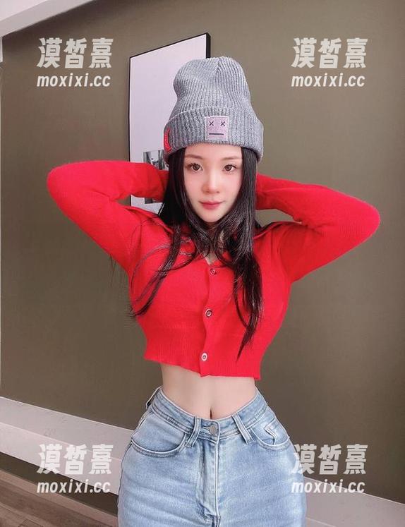 微密圈 - 定制温柔，禅雨儿Lynne的图片如同轻柔的春风，瞬间拂过心间