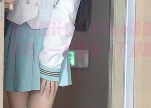 秀人网 - 福利倒计时：Elise谭晓彤的天台图集，来吧，一起感受一下那股“清新”！