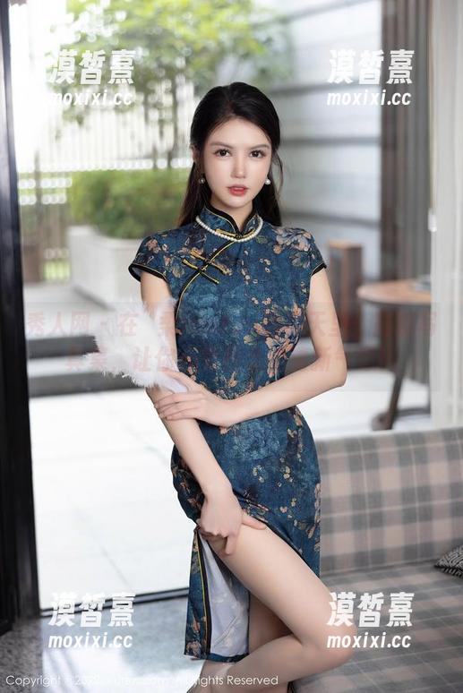 秀人网 - 在媃柔rourou的夏天里：高清写真集，让你心里挂念的清新气息！