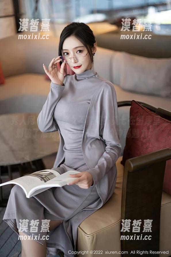 秀人网 - 谁说修女不能美？美七在图库里划破了常规，快来分享她的神秘魅力！