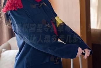秀人网 - 在校园里寻找草莓zz：这组写真真的让人想多走几步！
