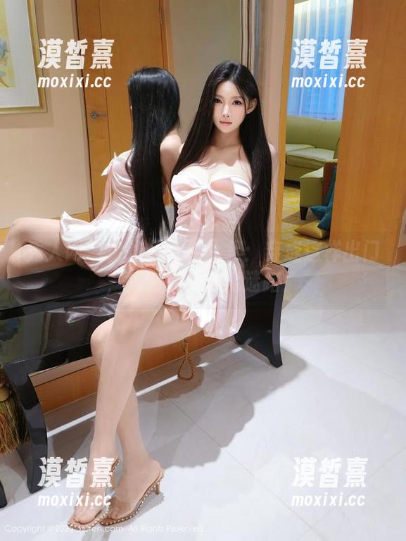 秀人网 - 金妍兮白色全集：穿成这样出门，我赌什么都能迷路！