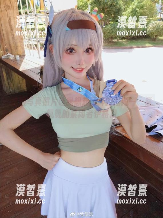 这组写真照片让我想起压抑的摆脱——紫氯氯的禁闭者伊格尼