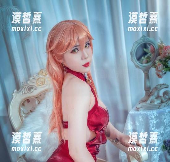 看羊大真人最新cos，夏天的阳光真是太刺眼了……