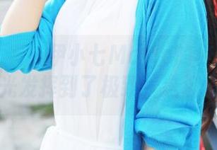 美媛馆 - 看！伊小七MoMo的校服写真将无圣光发挥到了极致，这波值得！