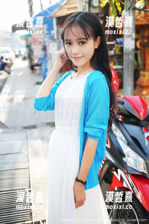 美媛馆 - 看！伊小七MoMo的校服写真将无圣光发挥到了极致，这波值得！