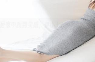 美媛馆 - 在居家中找到灵感，伊小七MoMo的私拍作品真有一套。