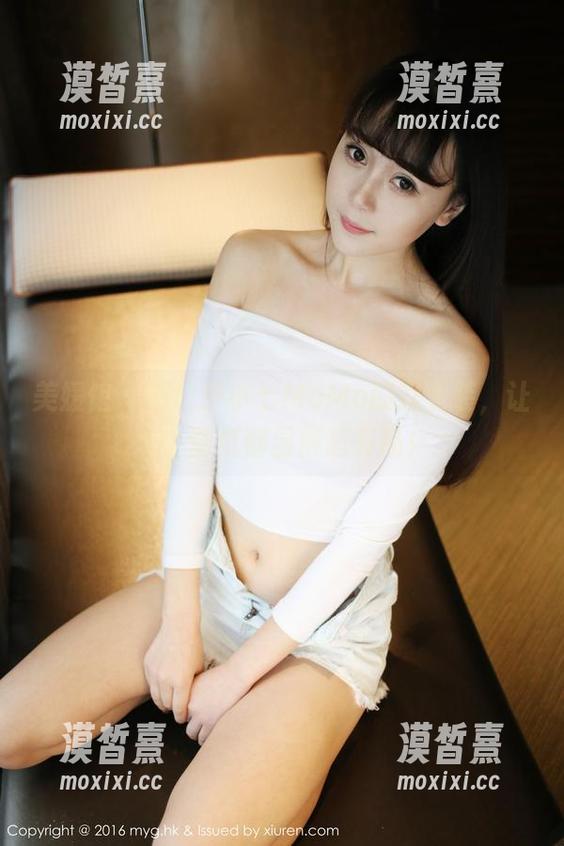 美媛馆-伊小七MoMo 美媛馆 - 看!伊小七MoMo的职业装,让每个壁纸都显得超有品!