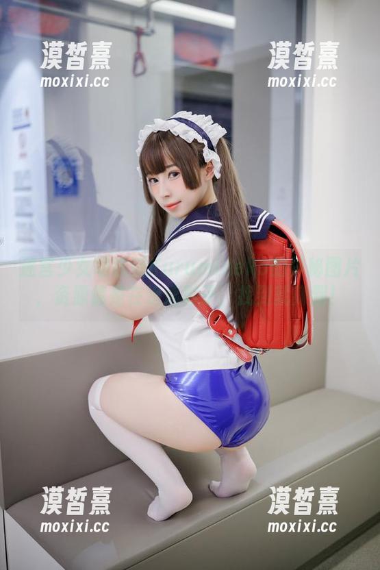 迷宫少女胡桃猫Kurumineko的神秘图片，资源像是在追逐影子，找到就赚到！