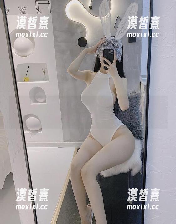 微密圈 - 脸红Dearie空姐的图集分享：飞行旅途中的那些闪光瞬间