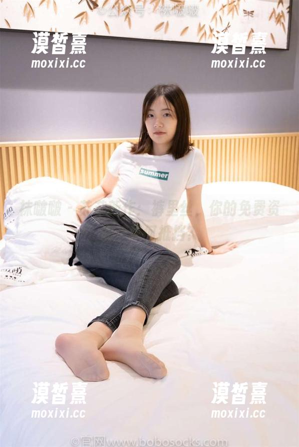 袜啵啵 - 苏苏新作：裤里丝，你的免费资源，如何抵挡？