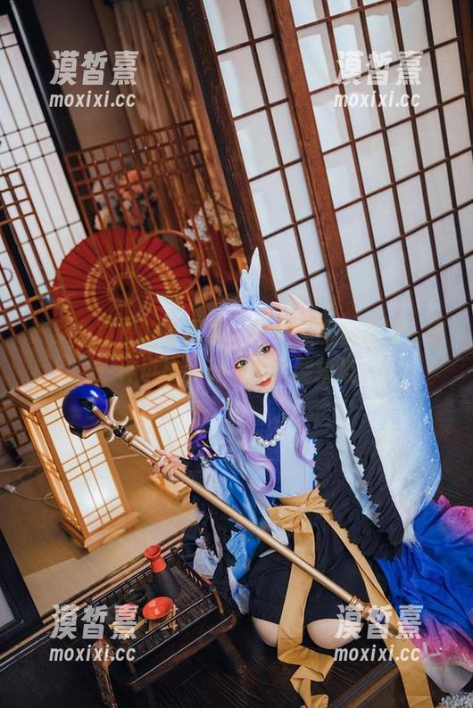 许多鱼鱼鱼 许多鱼鱼鱼的写真集:暗黑元首辛德拉,这种风格我有点不太能抵抗