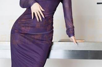 语画界 - 在无圣光的渲染下，林星阑的礼服反而显得更加立体，太妙了。