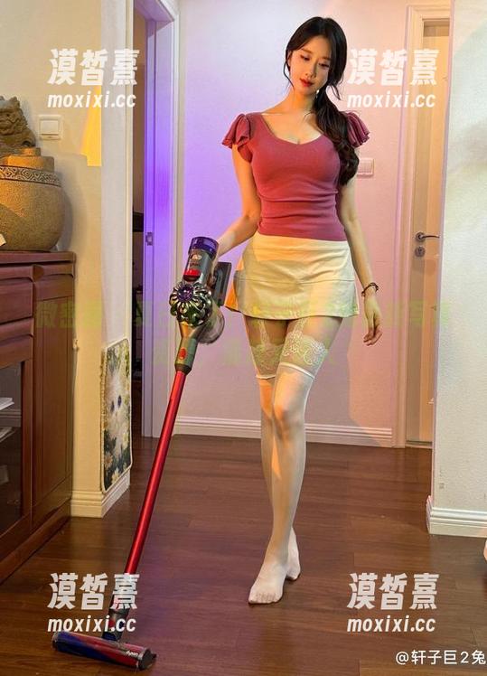微密圈 - 夏日来了！轩子巨2兔最新写真资源，清凉又迷人
