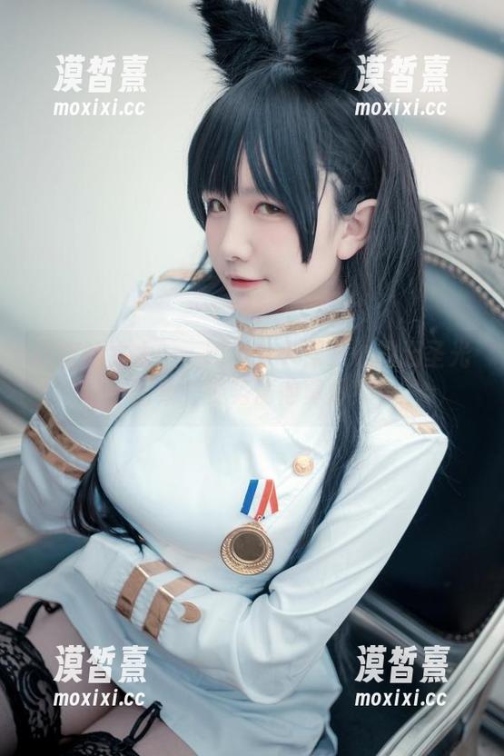 隔壁的太太——阿半今天很开心的无圣光图集，姿势偷得真妙！