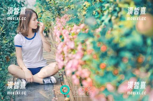青豆客 - 在艾小青的原图里，少女的他真实到让我有点心动，呜呜……